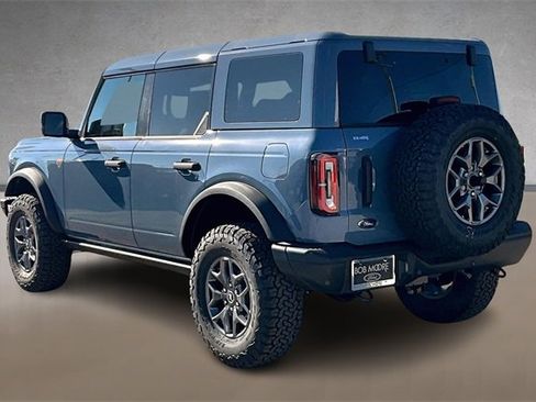 New 2025 Ford Bronco Badlands image 3