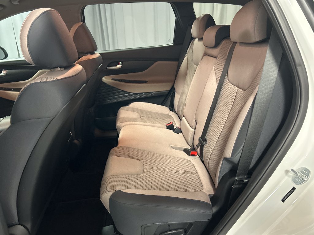 Used 2023 Hyundai Santa Fe SE FWD image 19