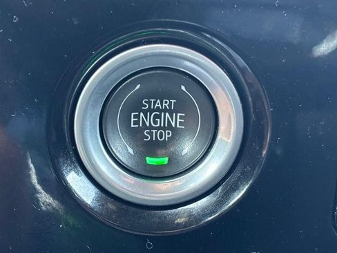 Used 2024 Chevrolet Silverado 1500 LT AWD/4WD image 12