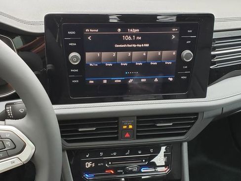 New 2026 Volkswagen Jetta SEL image 11