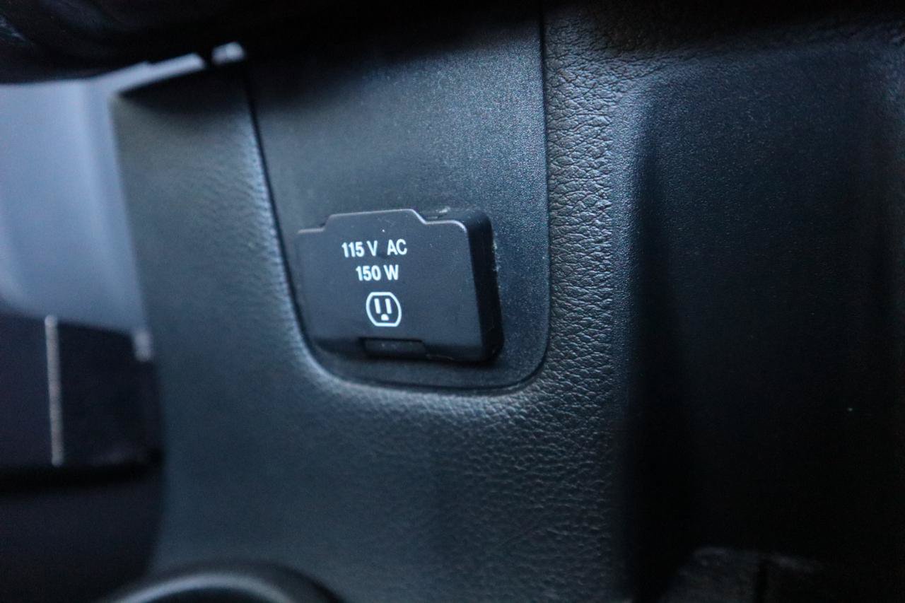 Used 2017 Jeep Wrangler Unlimited Rubicon w/ Cold Weather Group AWD/4WD image 79