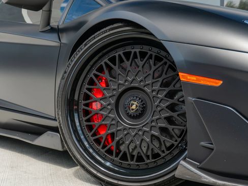 Used 2020 Lamborghini Aventador SVJ AWD/4WD image 36