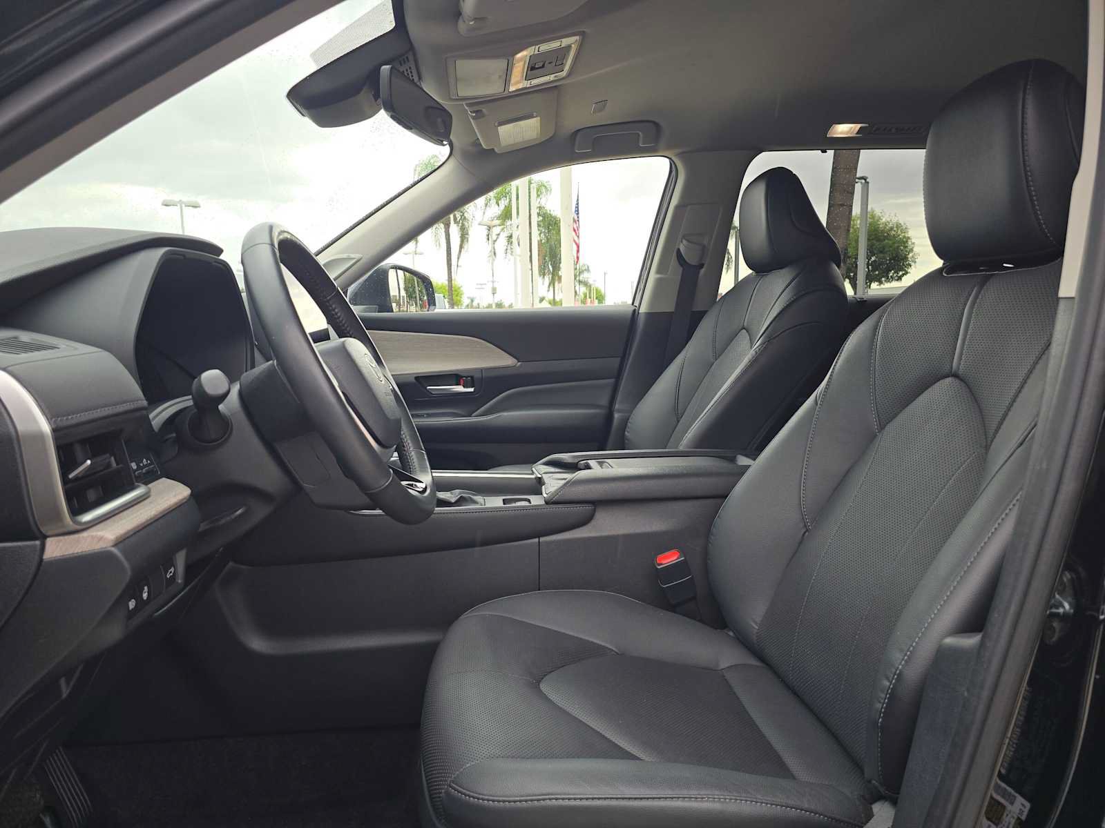 Certified 2024 Toyota Grand Highlander AWD image 22