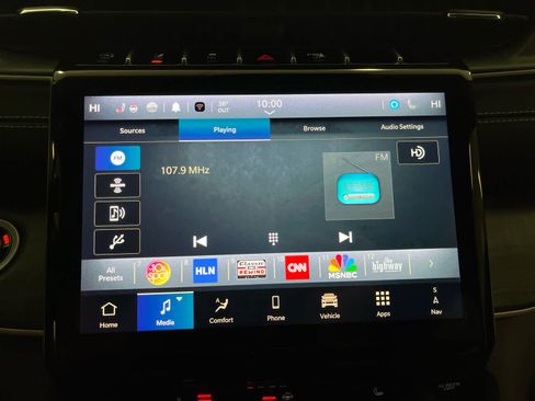 Used 2024 Jeep Grand Cherokee Limited w/ Black Appearance Package image 35