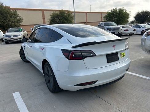 Used 2022 Tesla Model 3 image 4