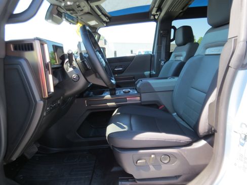 Used 2025 GMC Hummer EV 3X AWD/4WD image 19