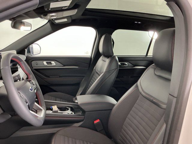 Used 2026 Ford Explorer ST-Line AWD/4WD image 16