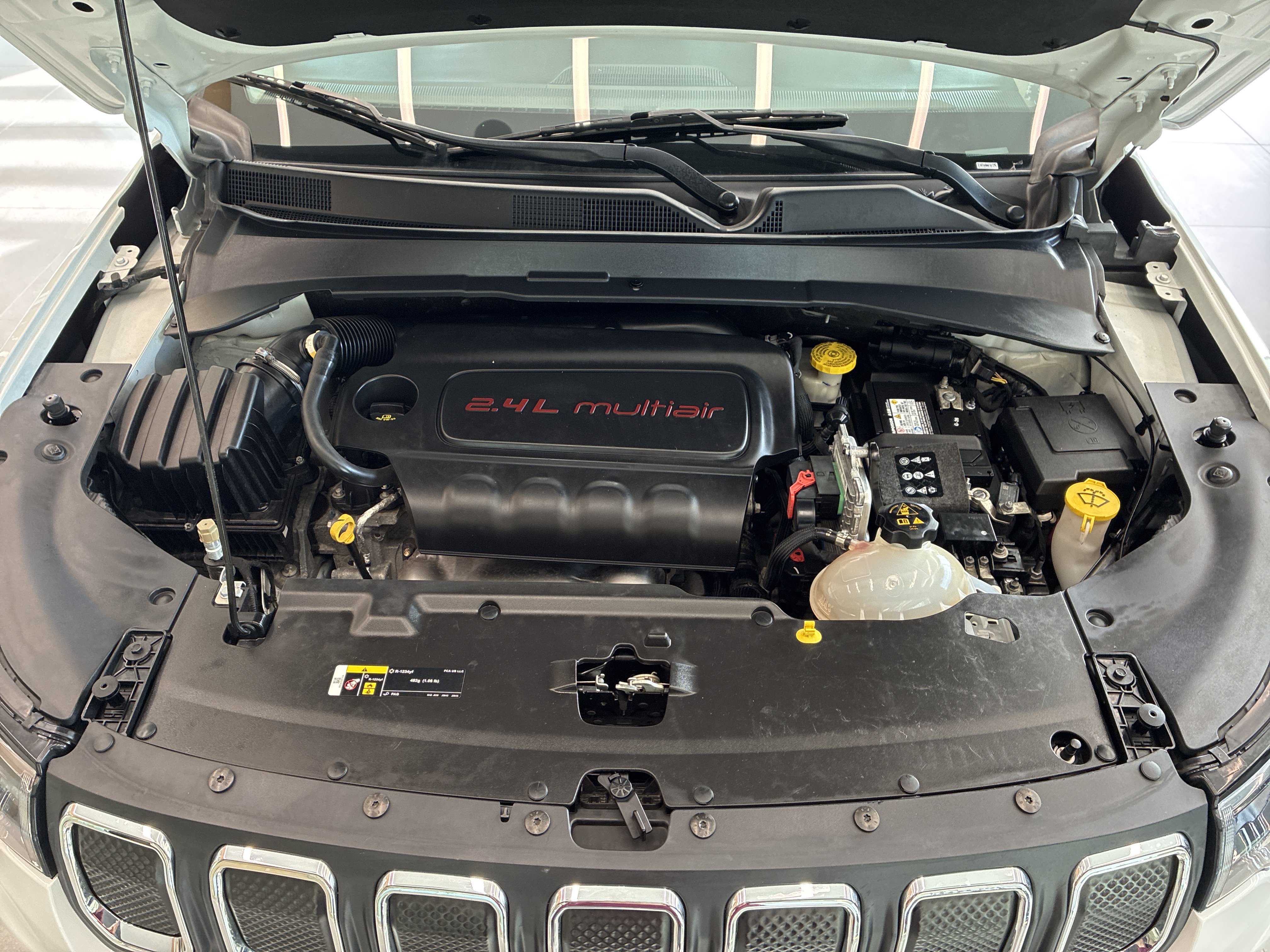 Certified 2022 Jeep Compass Latitude AWD/4WD image 8