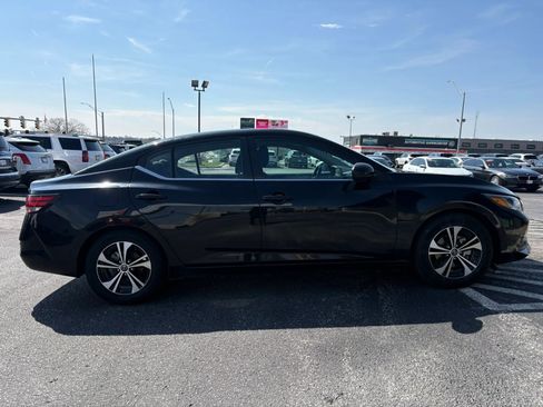 Used 2021 Nissan Sentra SV image 6