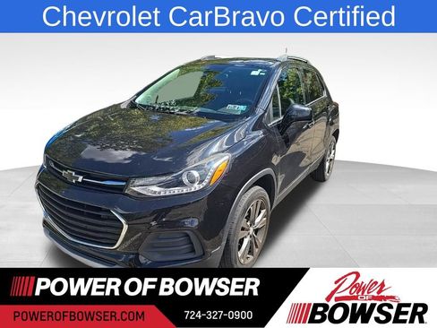 Used 2020 Chevrolet Trax LT w/ Sun & Sound Package AWD/4WD image 1