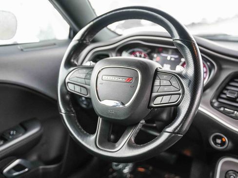 Used 2022 Dodge Challenger GT image 17