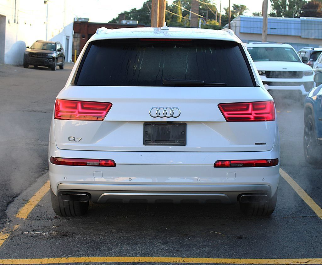 Used 2019 Audi Q7 2.0T Premium AWD/4WD image 9