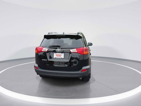 Used 2014 Toyota RAV4 LE AWD/4WD image 7