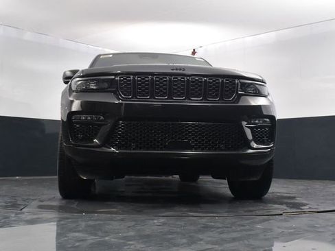 New 2025 Jeep Grand Cherokee Summit image 47
