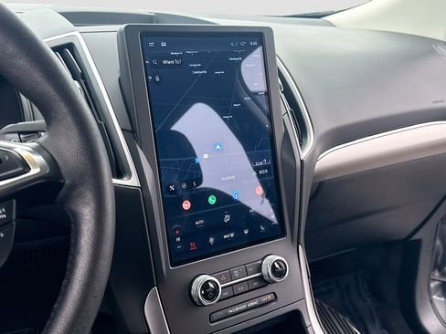 Used 2022 Ford Edge SEL w/ Convenience Package image 10