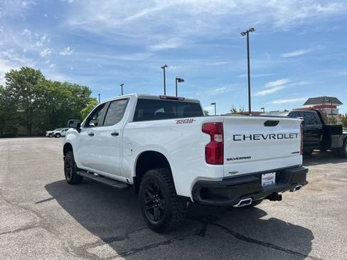 New 2026 Chevrolet Silverado 1500 Custom Trail Boss w/ LPO, Dark Essentials Package AWD/4WD image 5