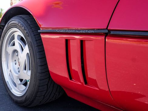 Used 1990 Chevrolet Corvette ZR-1 RWD image 55