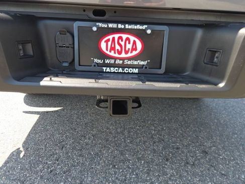 Used 2026 Nissan Frontier SV w/ Tow Package AWD/4WD image 8