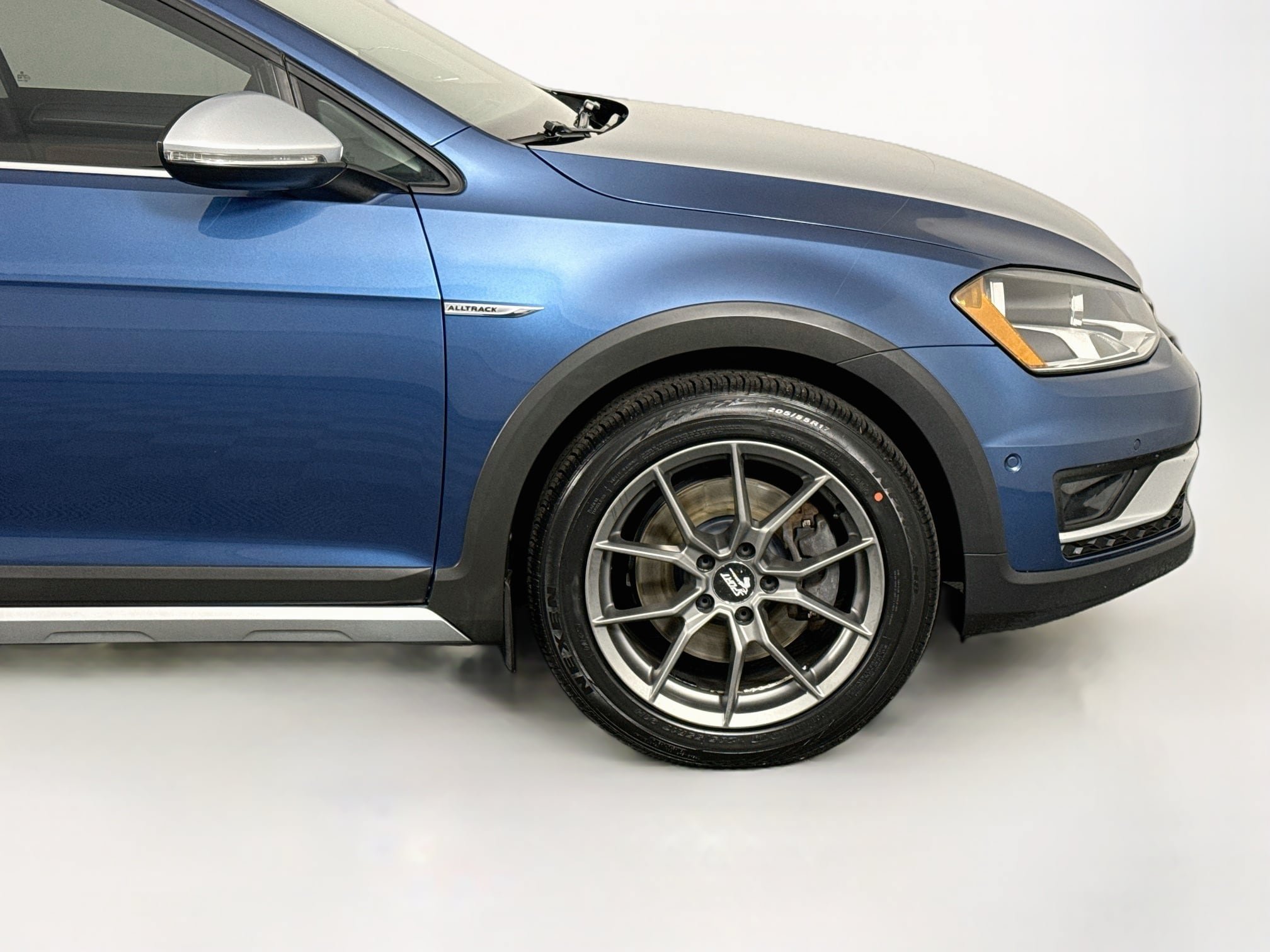 Used 2017 Volkswagen Golf Alltrack SE AWD/4WD image 44