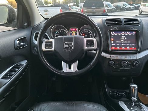 Used 2011 Dodge Journey R/T image 7