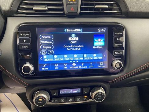 New 2025 Nissan Versa SR w/ Trunk Package image 18