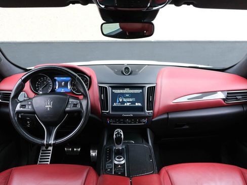 Used 2017 Maserati Levante S AWD/4WD image 35