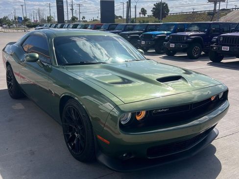 Used 2021 Dodge Challenger R/T Scat Pack image 3