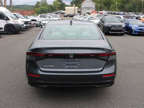 Used 2023 Honda Accord EX image 7