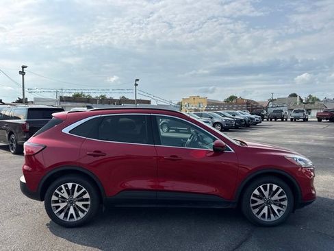Used 2020 Ford Escape Titanium AWD/4WD image 6