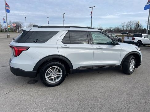 New 2026 Ford Explorer Active image 13