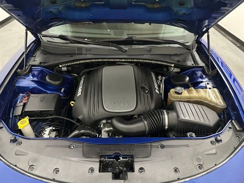 Used 2020 Dodge Charger R/T w/ Plus Group RWD image 6