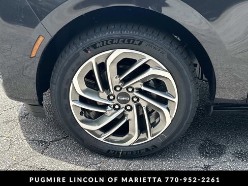 New 2026 Lincoln Navigator Reserve AWD/4WD image 12