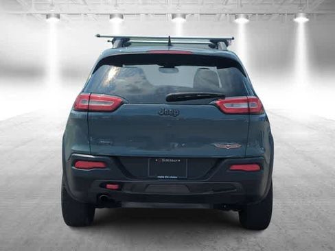 Used 2015 Jeep Cherokee Trailhawk w/ Leather Interior Group AWD/4WD image 7