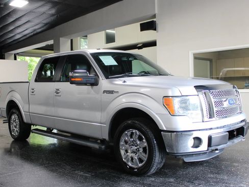Used 2011 Ford F150 Lariat w/ Lariat Chrome Pkg RWD image 1