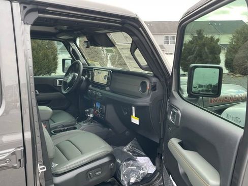 New 2026 Jeep Gladiator Mojave AWD/4WD image 29
