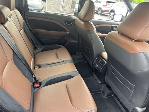 Used 2025 Subaru Forester Touring w/ Popular Package - Touring image 14