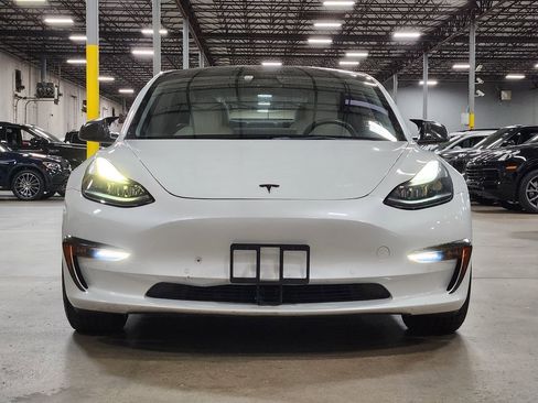 Used 2022 Tesla Model 3 Performance image 2