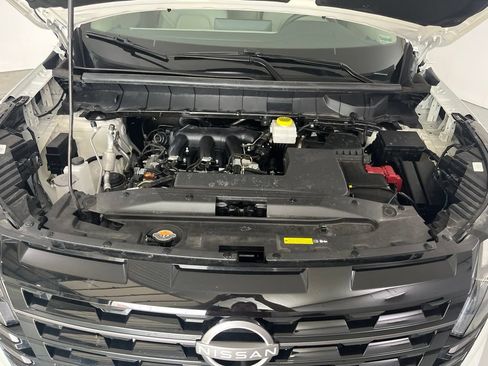 Used 2026 Nissan Pathfinder SL AWD/4WD image 9