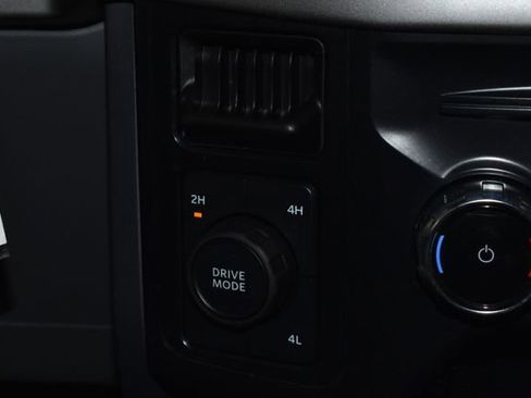 Used 2024 Ford F150 XLT image 23