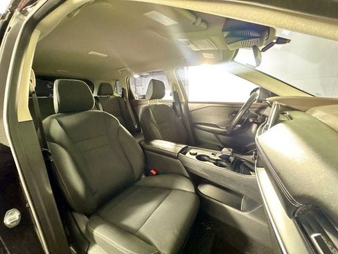 Certified 2023 Nissan Rogue S image 21