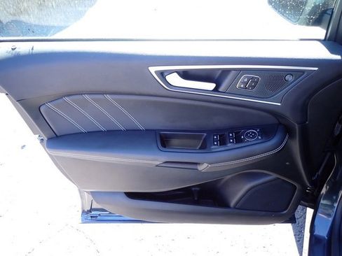 Certified 2024 Ford Edge ST image 21