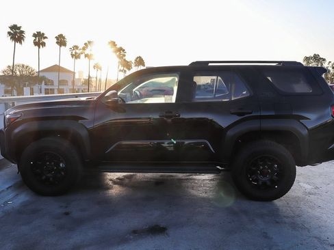Used 2025 Toyota 4Runner TRD Off-Road Premium w/ Tow Technology Package AWD/4WD image 14