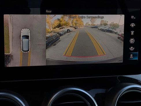 Used 2020 Mercedes-Benz GLC 300 image 11