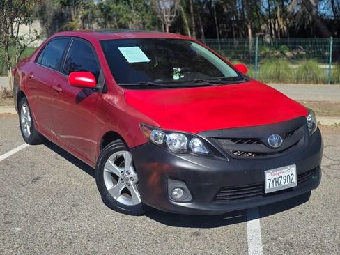 Used 2013 Toyota Corolla LE image 18