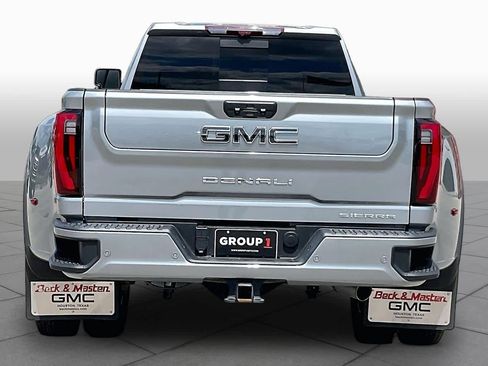 Certified 2024 GMC Sierra 3500 Denali Ultimate AWD/4WD image 5