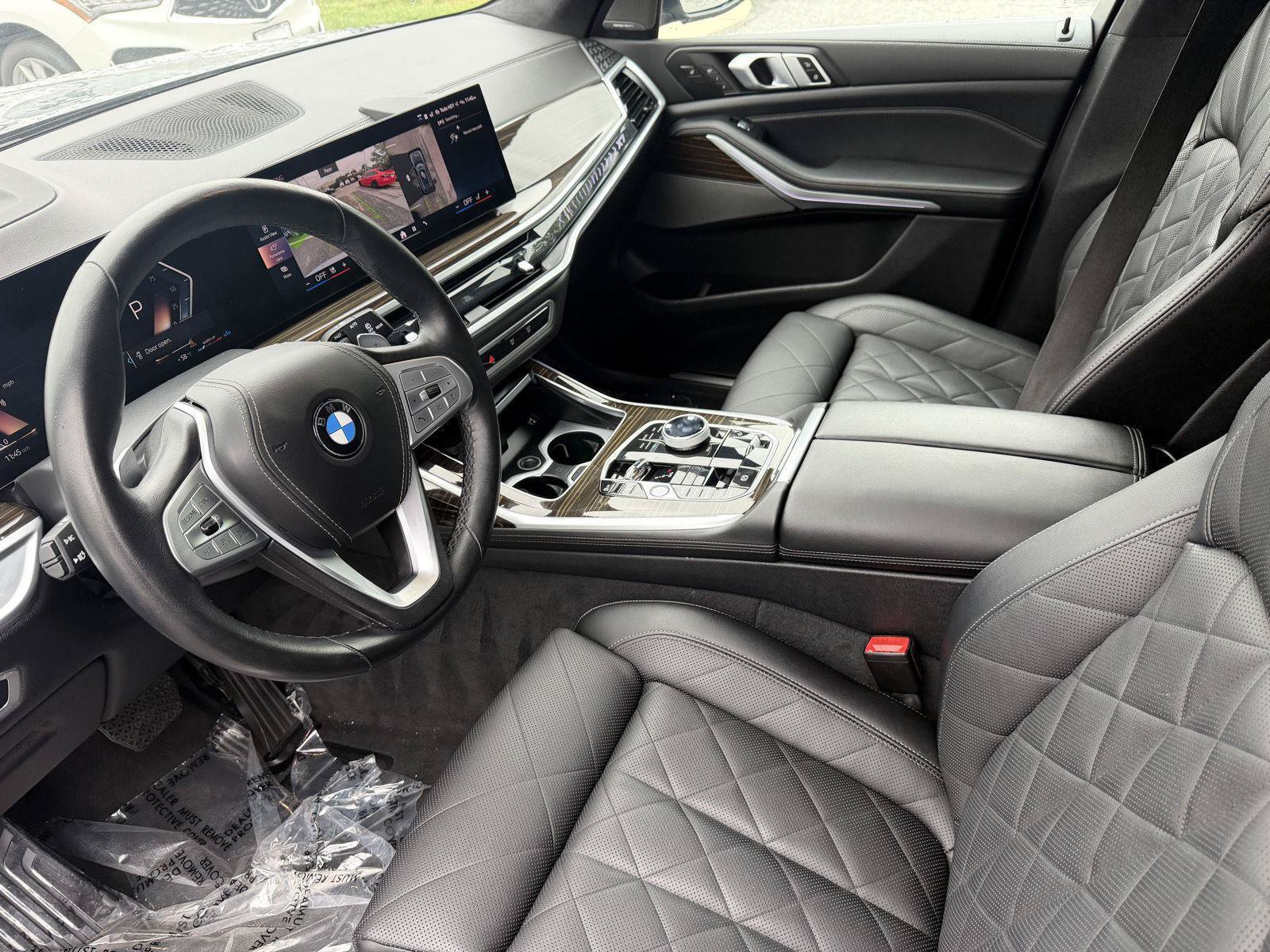 Used 2024 BMW X7 xDrive40i w/ Executive Package AWD/4WD image 11