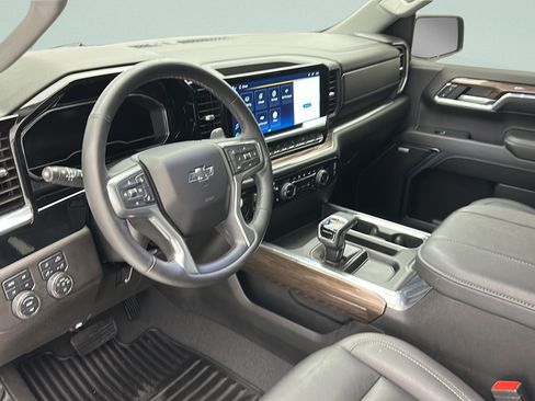Used 2024 Chevrolet Silverado 1500 RST w/ Convenience Package II AWD/4WD image 14