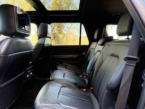 Used 2019 Ford Expedition Limited image 43