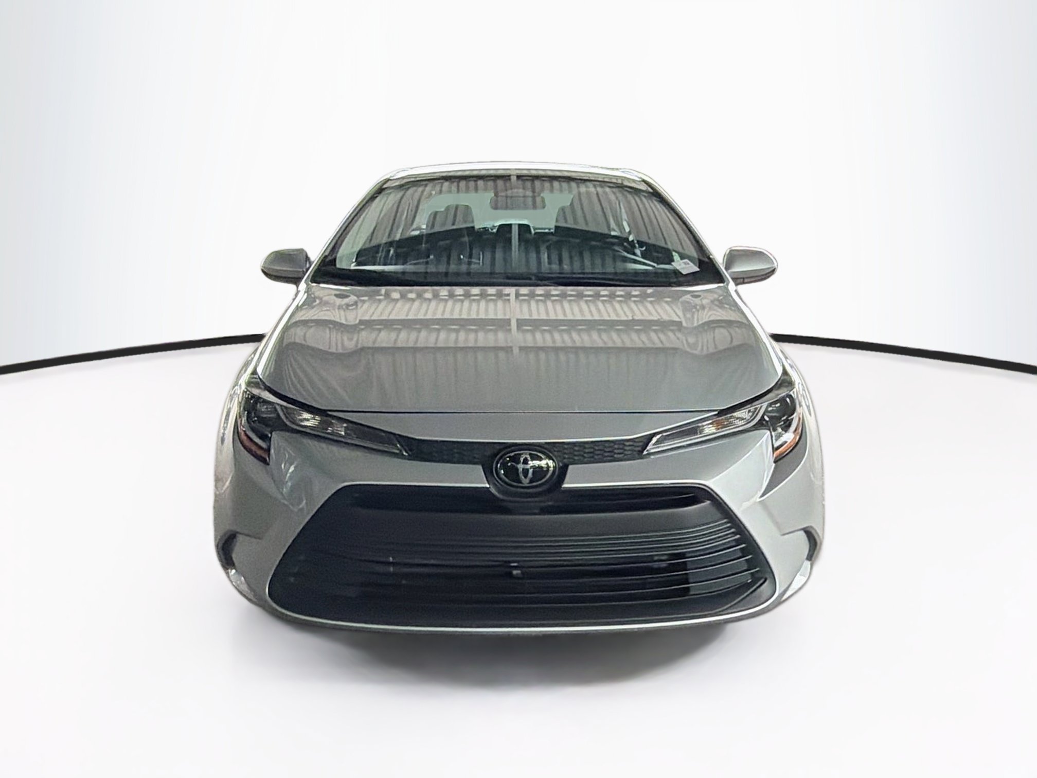 Used 2025 Toyota Corolla LE FWD image 2