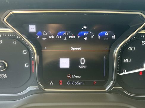 Used 2021 GMC Yukon Denali w/ Denali Premium Package image 28